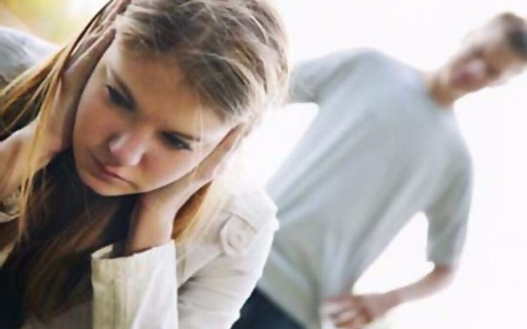 Скрытое насилие в отношениях: 8 сигналов, что вы в опасности